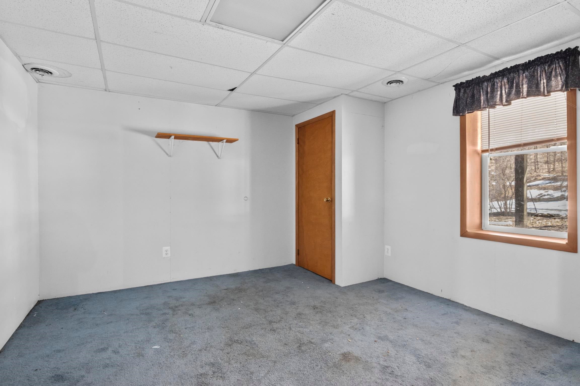 11153 Center Road Traverse City, MI 49686 - Photo 25 of 29 Gallery Image 25