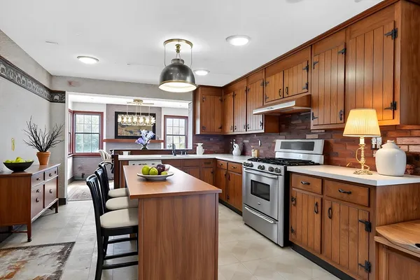 $599,000 | 1488 Concord Street, Framingham, MA 01701
