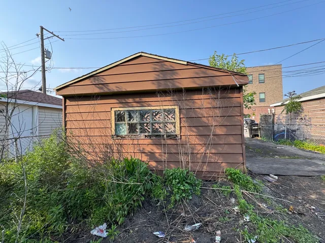 $135,000 | 8371 South Baltimore Avenue, Chicago, IL 60617
