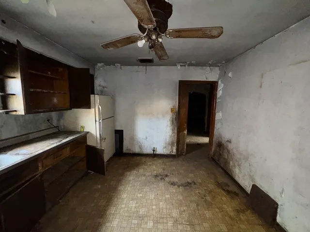 $135,000 | 8371 South Baltimore Avenue, Chicago, IL 60617