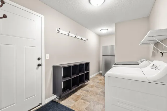 $460,000 | 15336 290th Avenue Northwest, Zimmerman, MN 55398