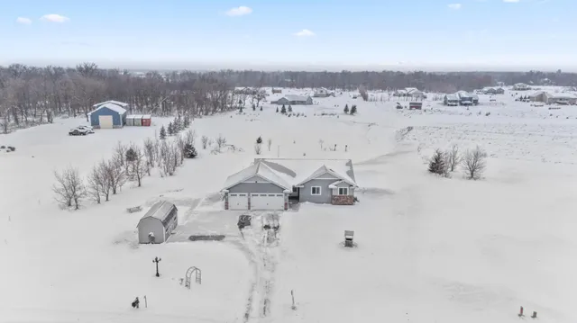 $460,000 | 15336 290th Avenue Northwest, Zimmerman, MN 55398