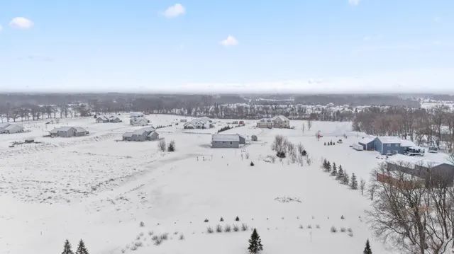 $460,000 | 15336 290th Avenue Northwest, Zimmerman, MN 55398