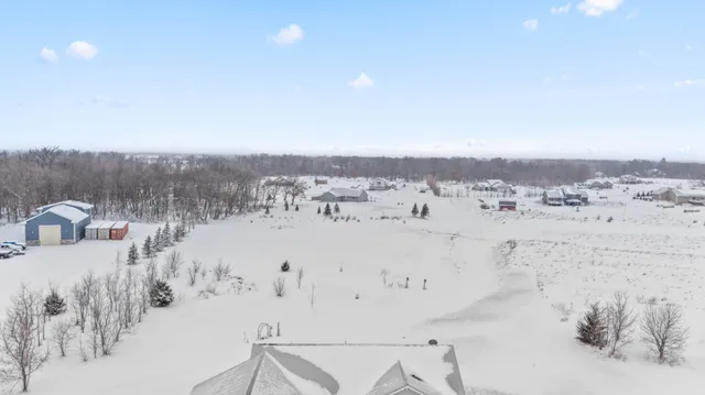 $460,000 | 15336 290th Avenue Northwest, Zimmerman, MN 55398