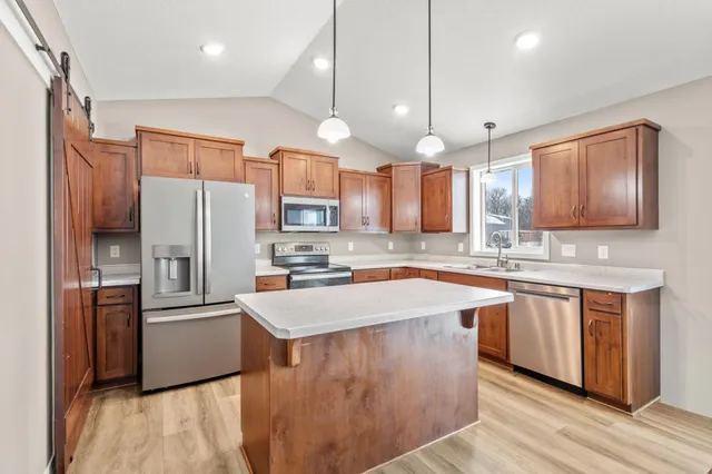 $460,000 | 15336 290th Avenue Northwest, Zimmerman, MN 55398