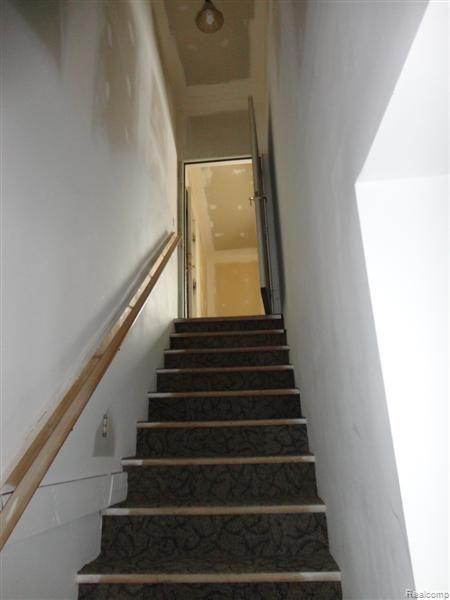 6415 East Farrand Road Millington, MI 48746 - Photo 20 of 34 Basement_Stairs.jpg