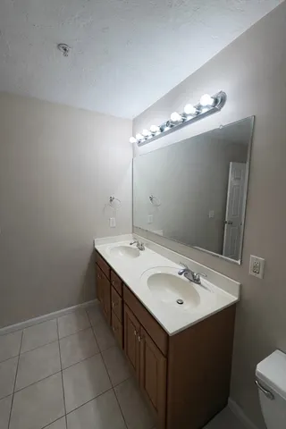 $3,750 | 75 Lebeaux Drive, Unit 75, Shrewsbury, MA 01545