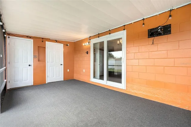 $2,500 | 5706 Carrollwood Meadows Drive, Tampa, FL 33625