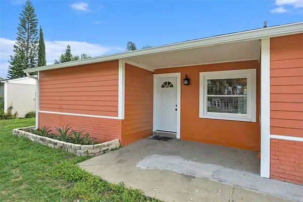 $2,500 | 5706 Carrollwood Meadows Drive, Tampa, FL 33625