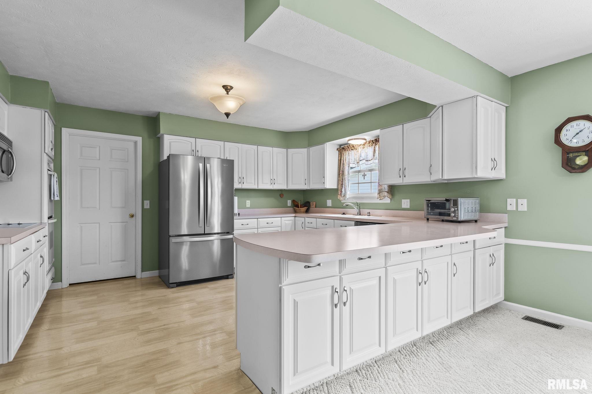 1860 MayField Road Chatham, IL 62629 - Photo 13 of 52 Gallery Image 13