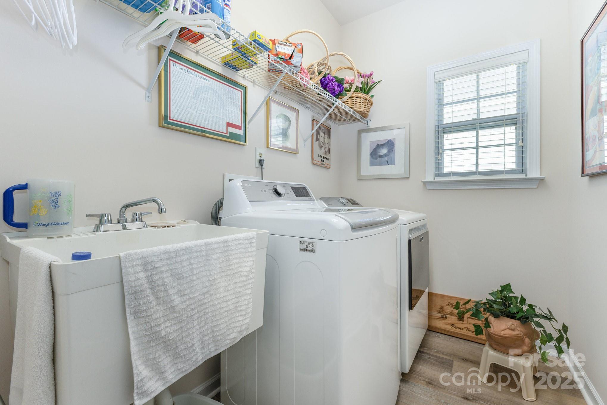 881 Platinum Drive Fort Mill, SC 29708 - Photo 25 of 35 a utility room with dryer and washer