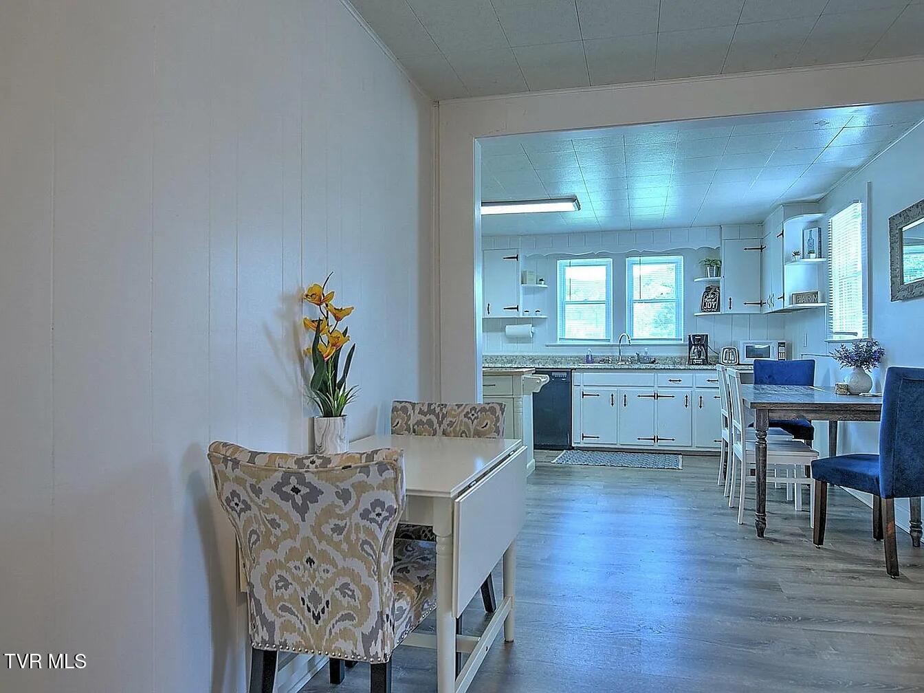 1601 Cherokee Road Johnson City, TN 37604 - Photo 13 of 16 13