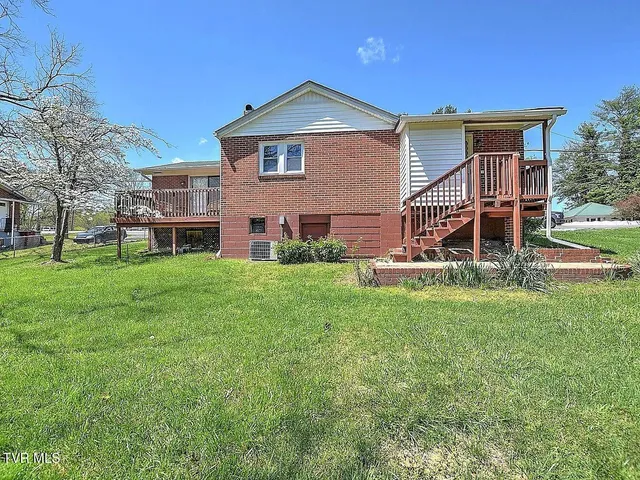 $1,800 | 1601 Cherokee Road, Johnson City, TN 37604