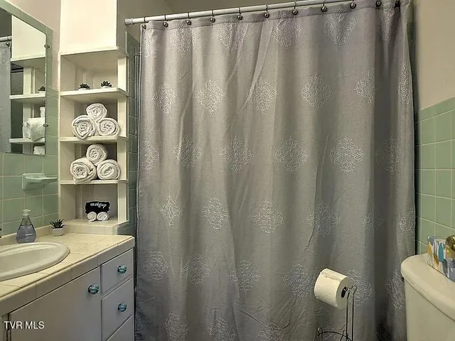 $1,800 | 1601 Cherokee Road, Johnson City, TN 37604