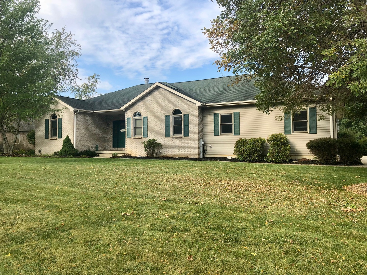 2161 Fawn Ridge Road Dixon, IL 61021 - Photo 1 of 37