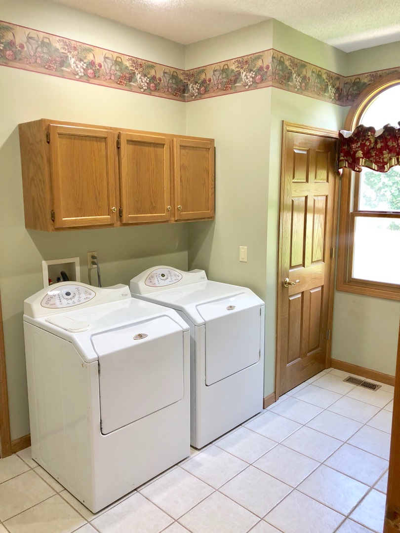 2161 Fawn Ridge Road Dixon, IL 61021 - Photo 14 of 37
