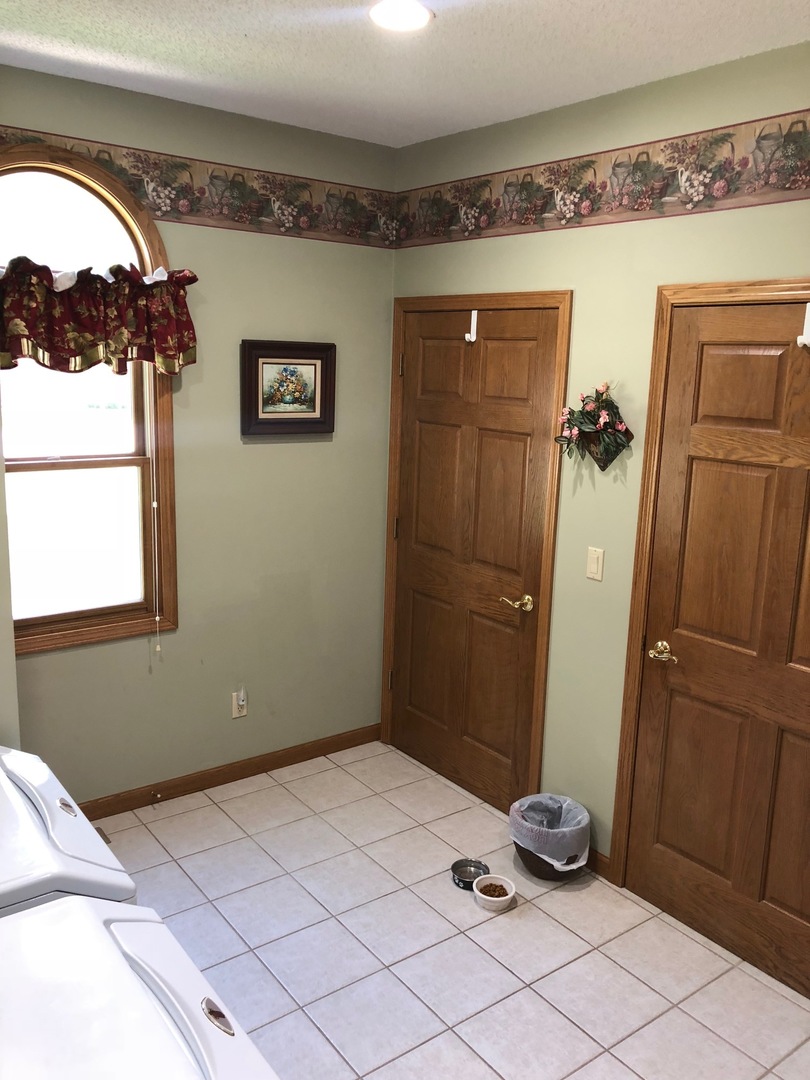 2161 Fawn Ridge Road Dixon, IL 61021 - Photo 15 of 37