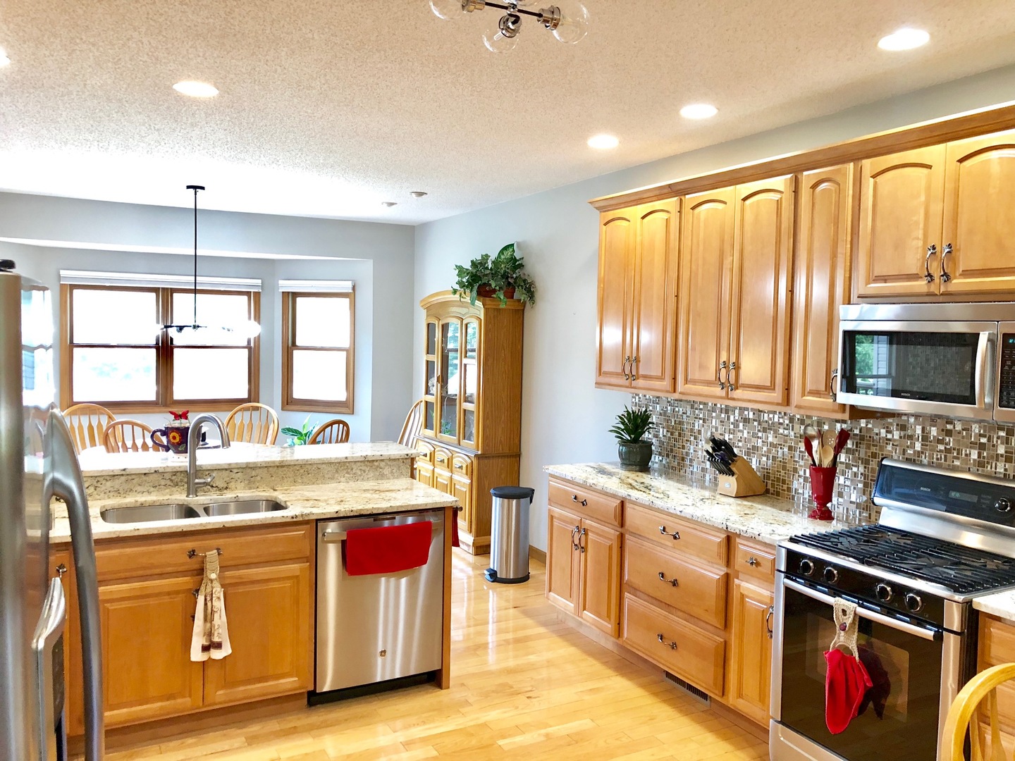 2161 Fawn Ridge Road Dixon, IL 61021 - Photo 4 of 37