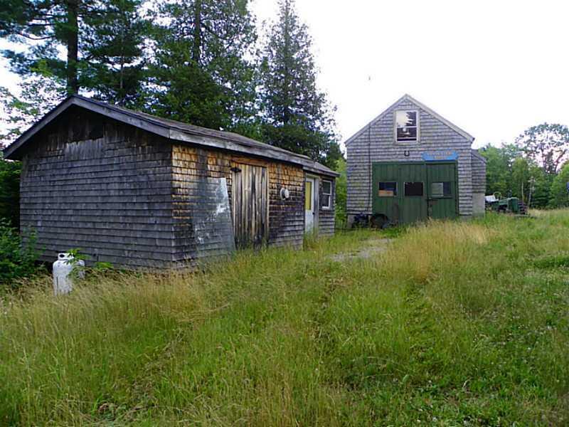1672 Bangor Road Ellsworth, ME 04605 - Photo 4 of 23 Exterior Front. shop & garage