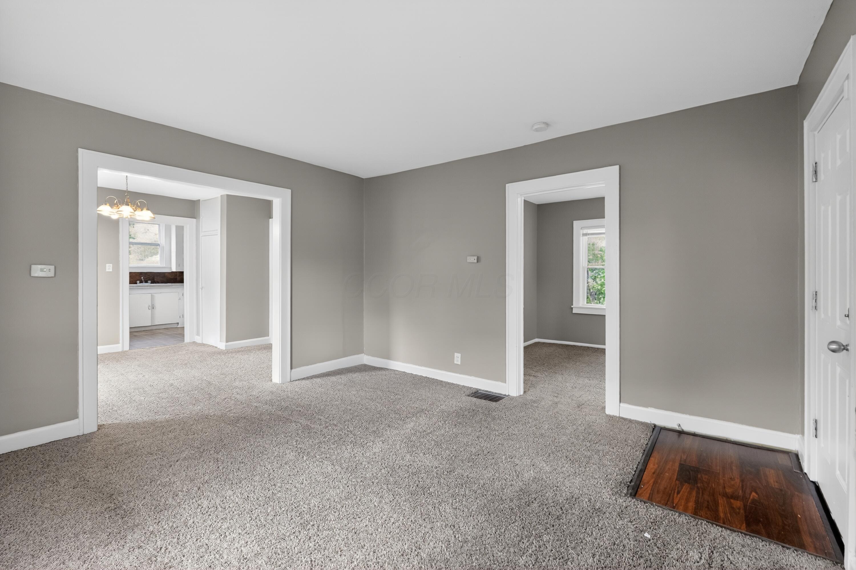 2025 Sale Road Columbus, OH 43224 - Photo 16 of 31 16_2025_Sale_Rd-Living_room-le-4