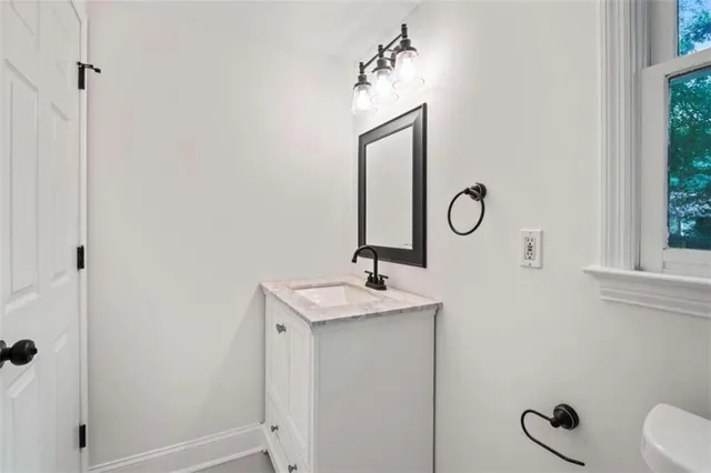 $3,750 | 2735 Defoors Ferry Road Northwest, Atlanta, GA 30318