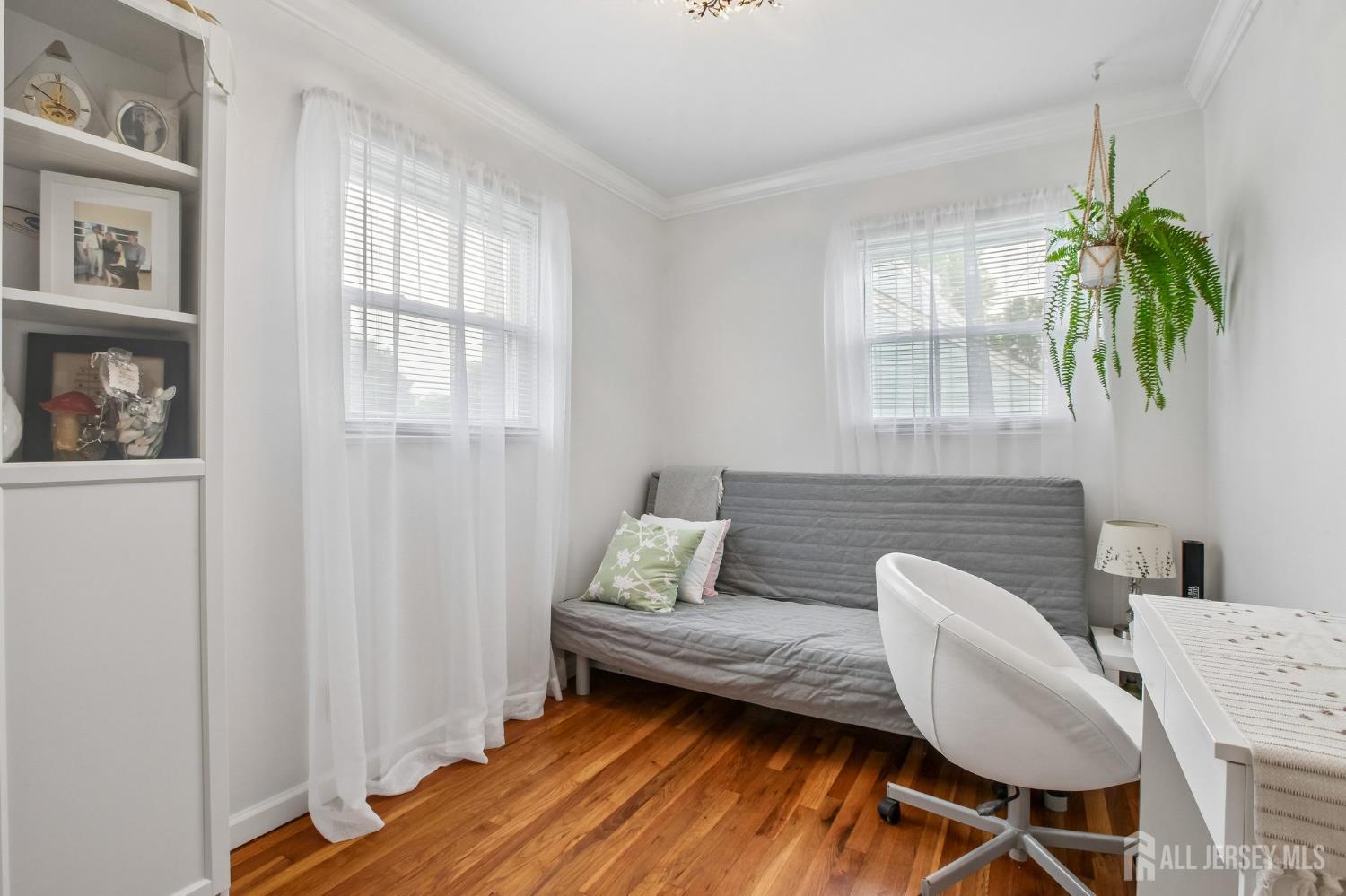 1585 Barton Road Union, NJ 07083 - Photo 9 of 26