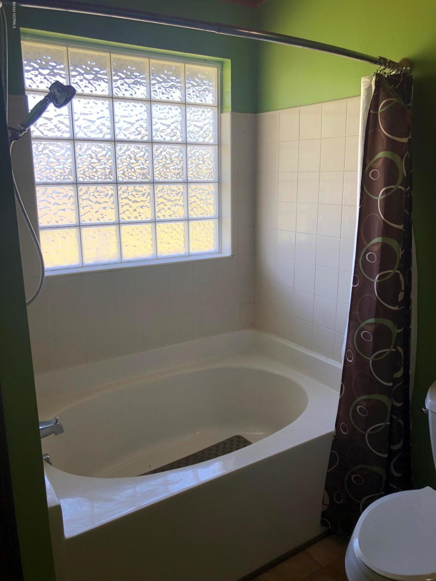 5113 Holdens Cross Road Wilson, NC 27893 - Photo 12 of 17 11 Master Tub_Shower