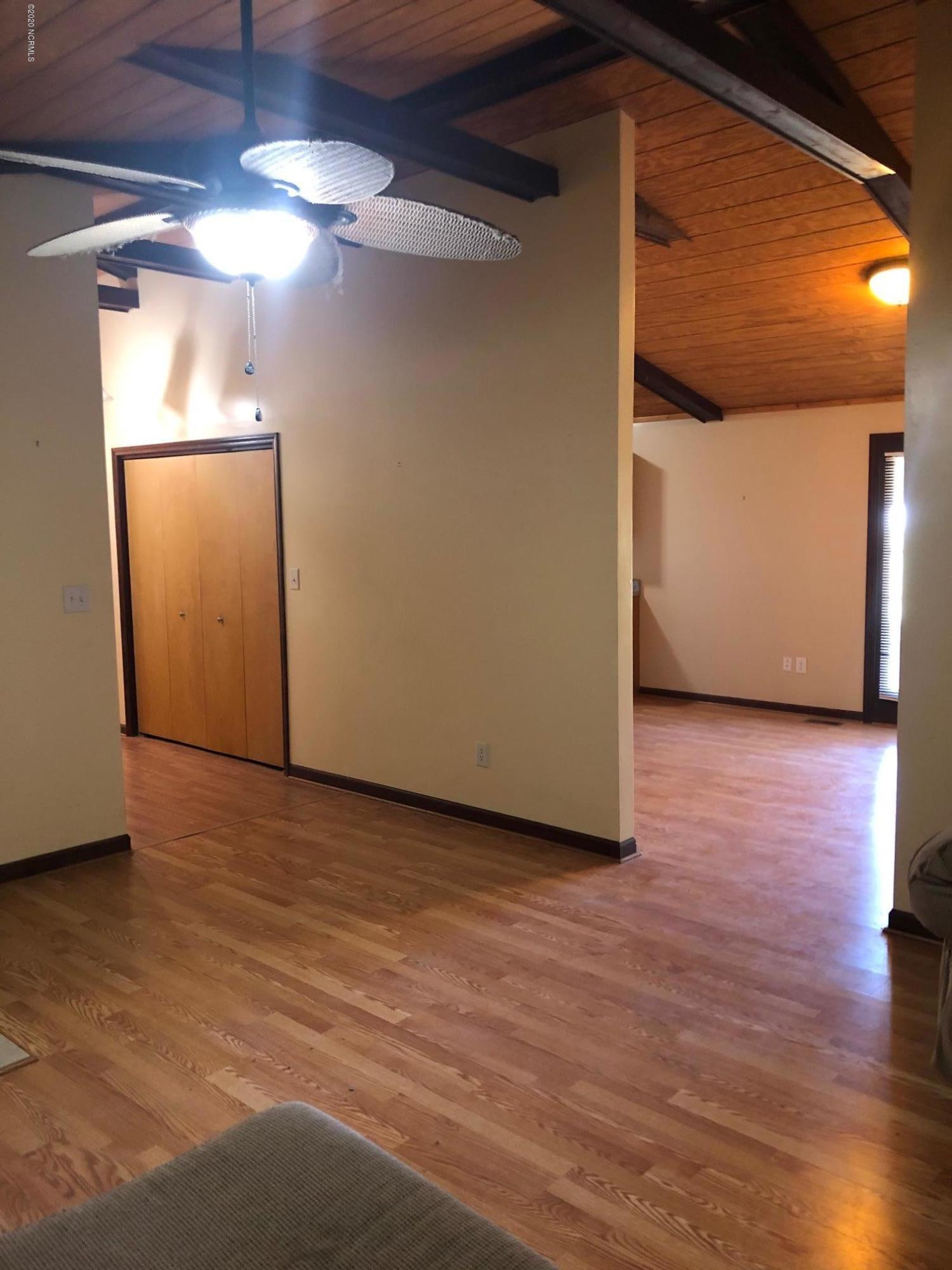 5113 Holdens Cross Road Wilson, NC 27893 - Photo 5 of 17 4 Living Room