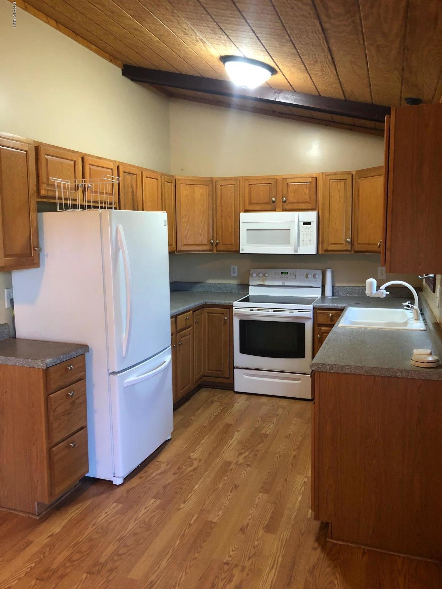 5113 Holdens Cross Road Wilson, NC 27893 - Photo 6 of 17 5 Kitchen