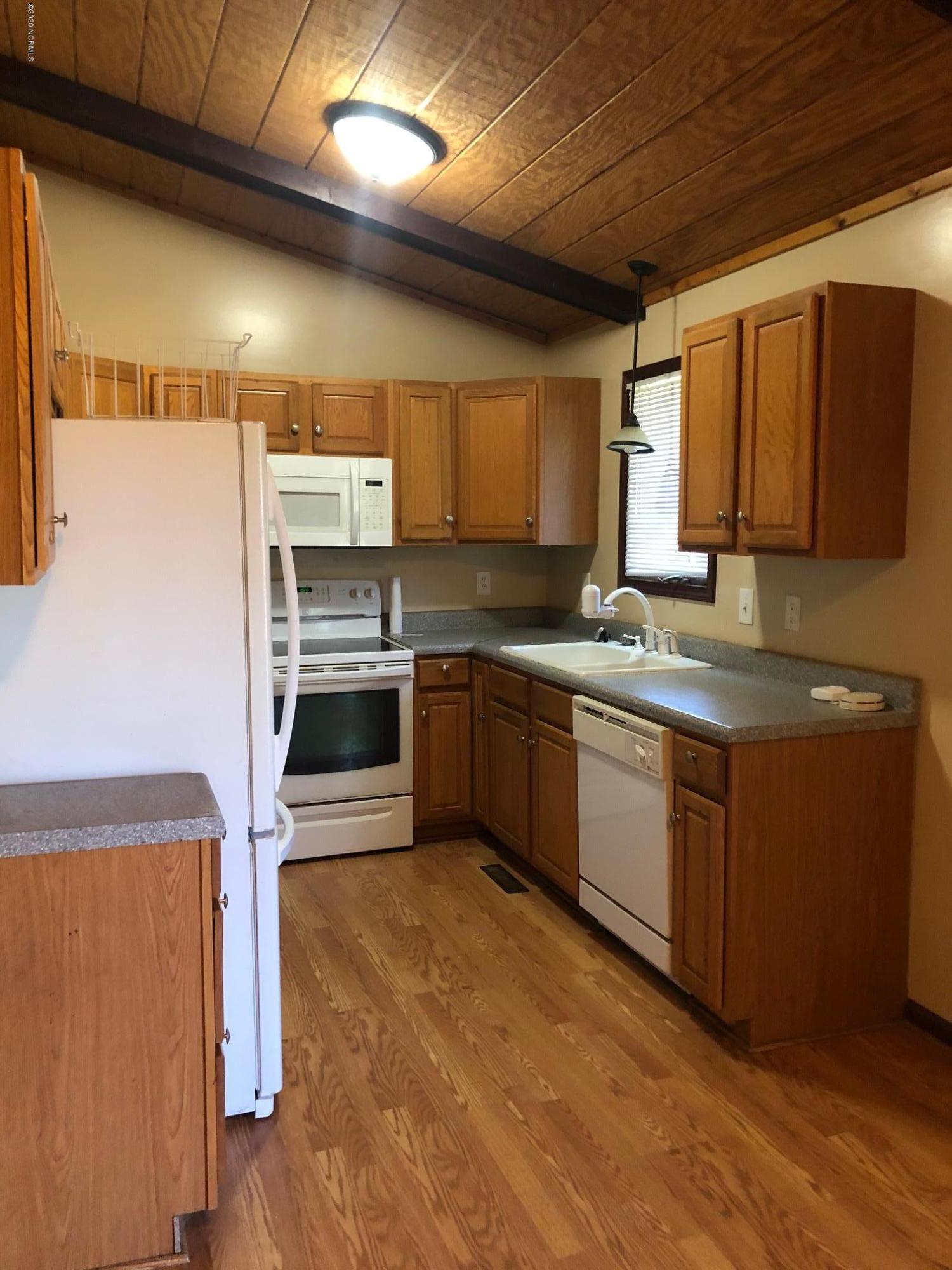 5113 Holdens Cross Road Wilson, NC 27893 - Photo 7 of 17 6 Kitchen