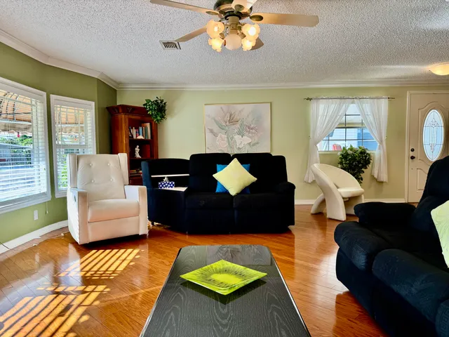 $299,999 | 231 Northwest 53rd Court, Deerfield Beach, FL 33064