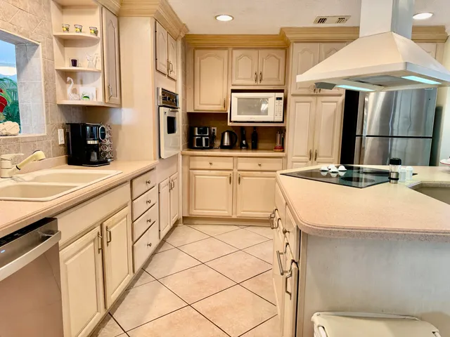 $299,999 | 231 Northwest 53rd Court, Deerfield Beach, FL 33064