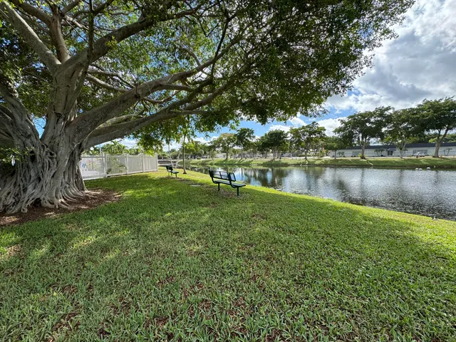 $299,999 | 231 Northwest 53rd Court, Deerfield Beach, FL 33064