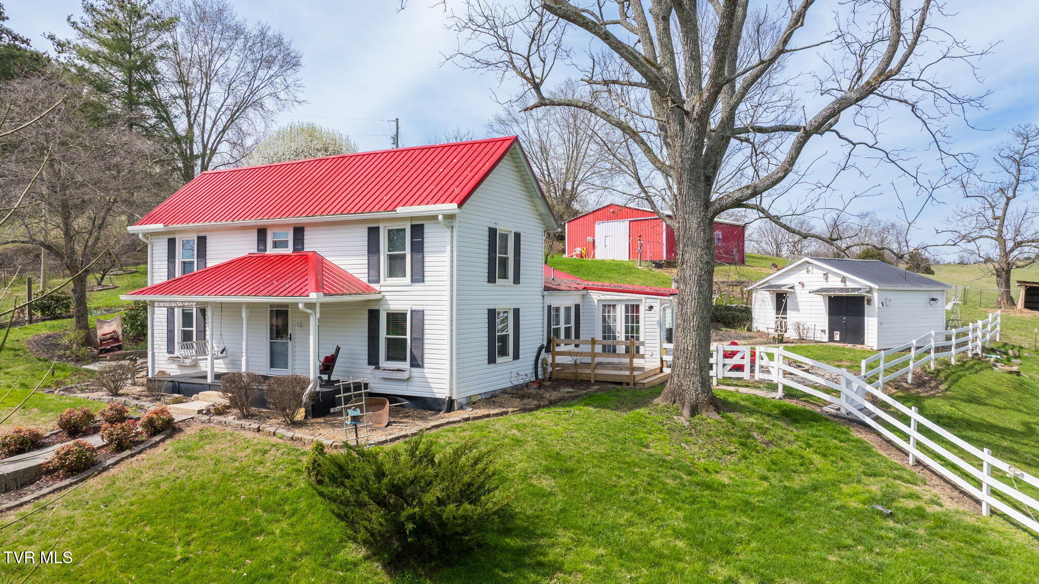 1005 Old Snapps Ferry Road Chuckey, TN 37641 - Photo 1 of 51 304