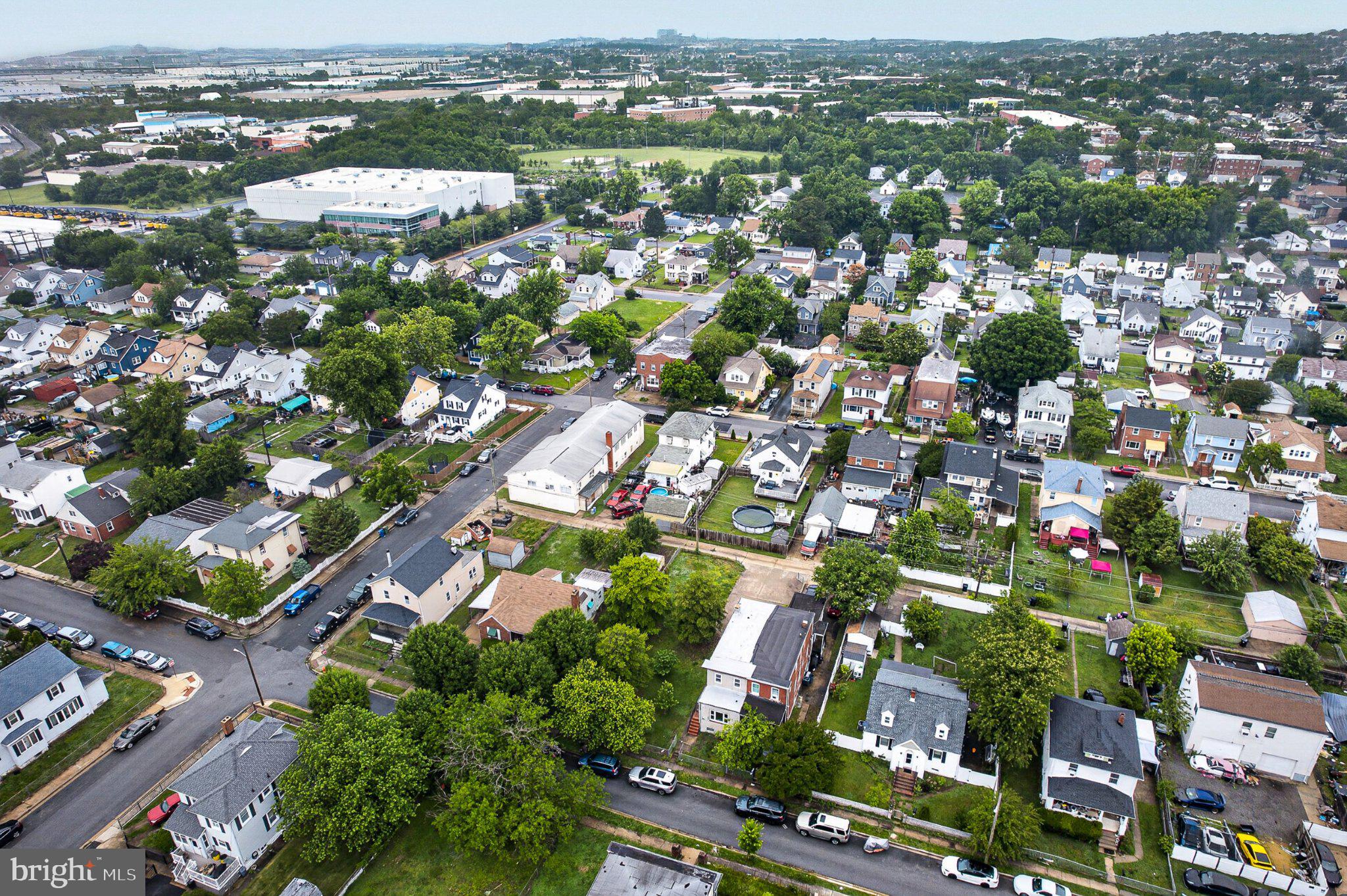 262 Colgate Baltimore, MD 21222 - Photo 39 of 48 Charming suburban landscape unfolds.