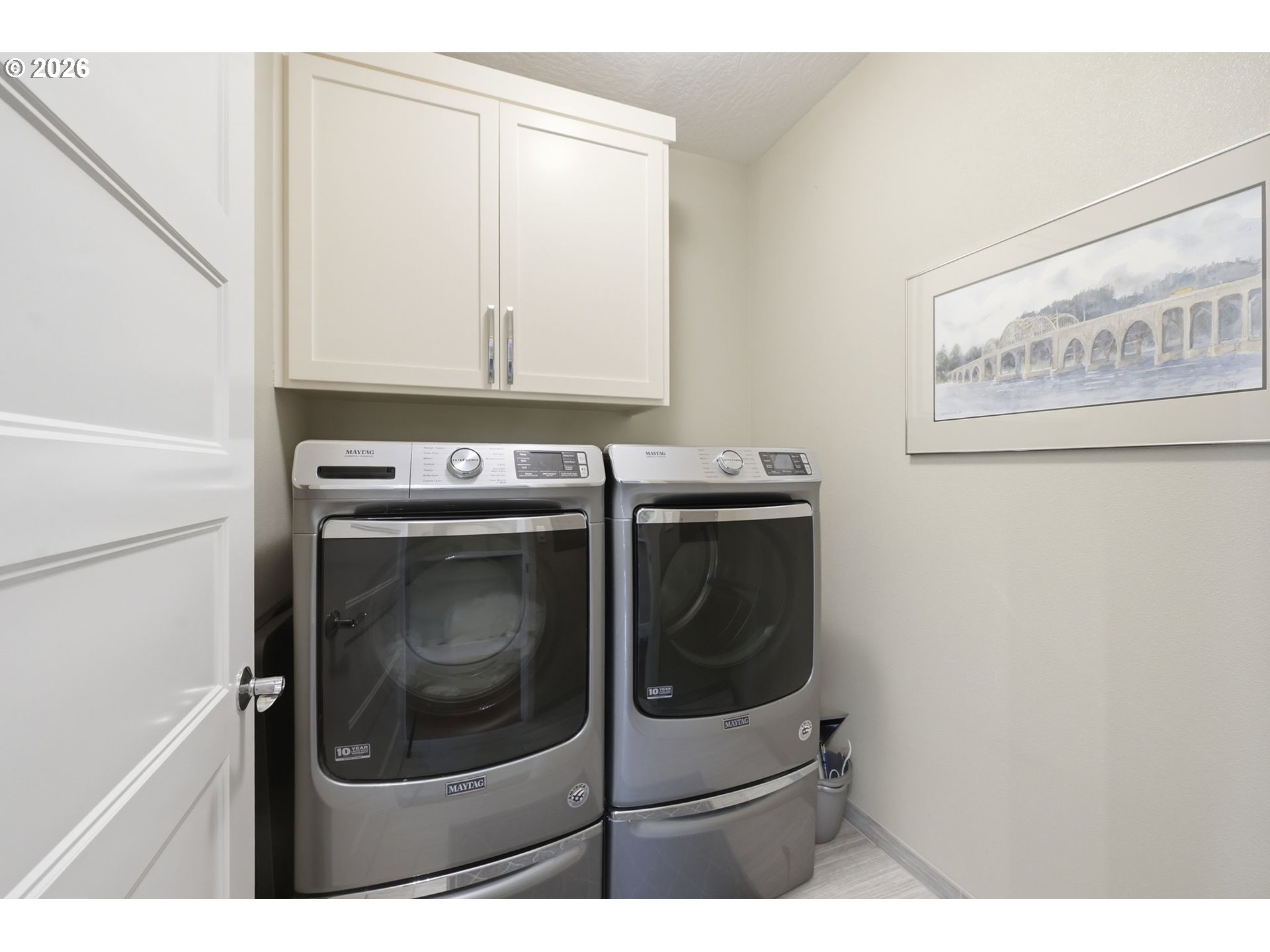 1308 East Main Street Cottage Grove, OR 97424 - Photo 20 of 48 a utility room with dryer and washer