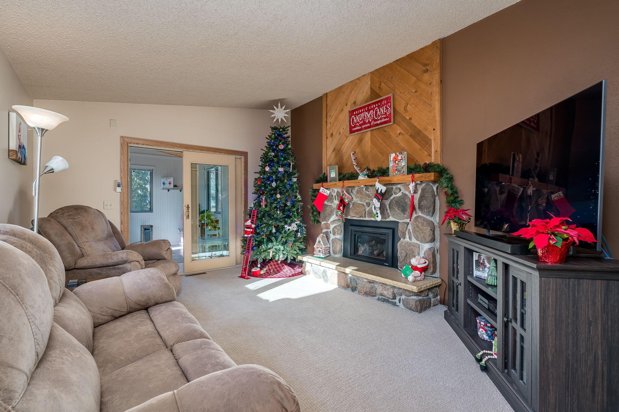 1444 Howard Street St. Peter, MN 56082 - Photo 11 of 31