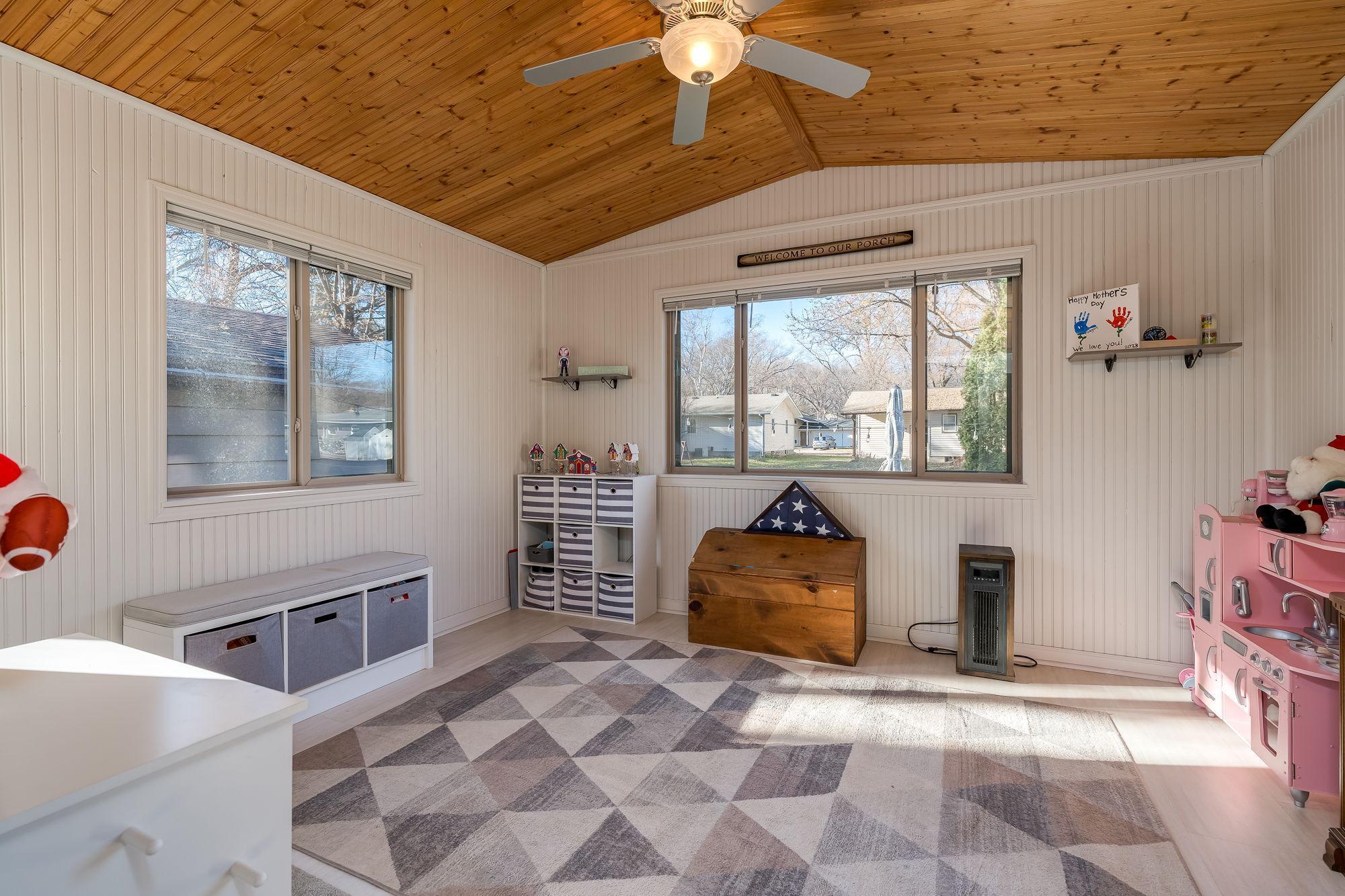 1444 Howard Street St. Peter, MN 56082 - Photo 13 of 31