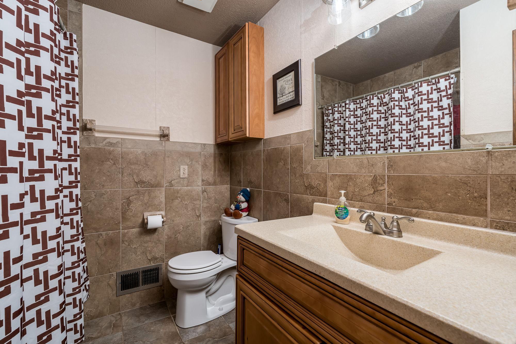 1444 Howard Street St. Peter, MN 56082 - Photo 19 of 31