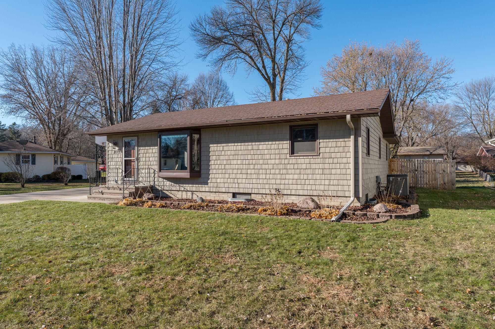 1444 Howard Street St. Peter, MN 56082 - Photo 27 of 31