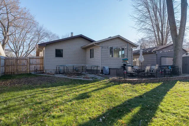 $319,000 | 1444 Howard Street, St. Peter, MN 56082