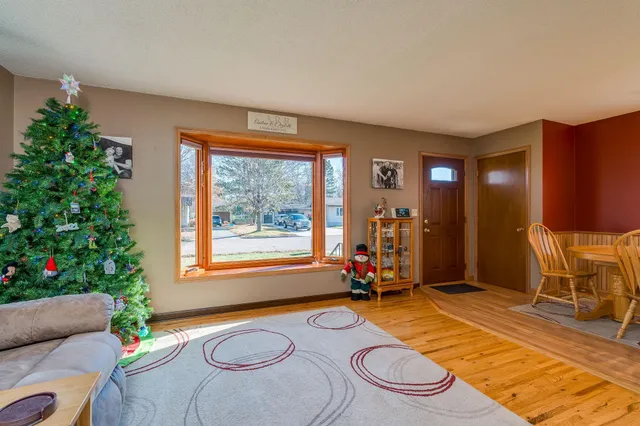 $319,000 | 1444 Howard Street, St. Peter, MN 56082