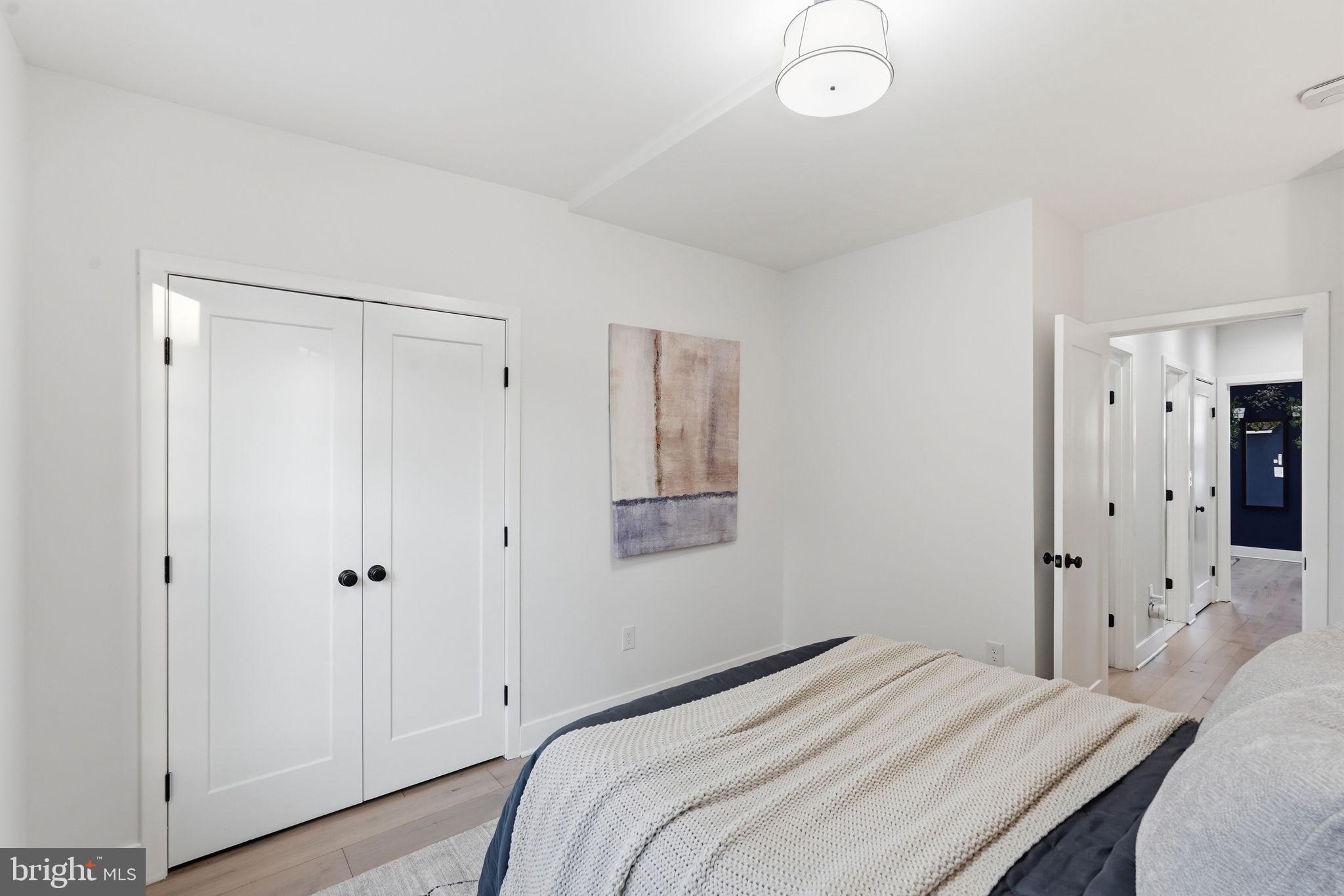 445 Kenyon Street Northwest Washington, DC 20010 - Photo 20 of 40