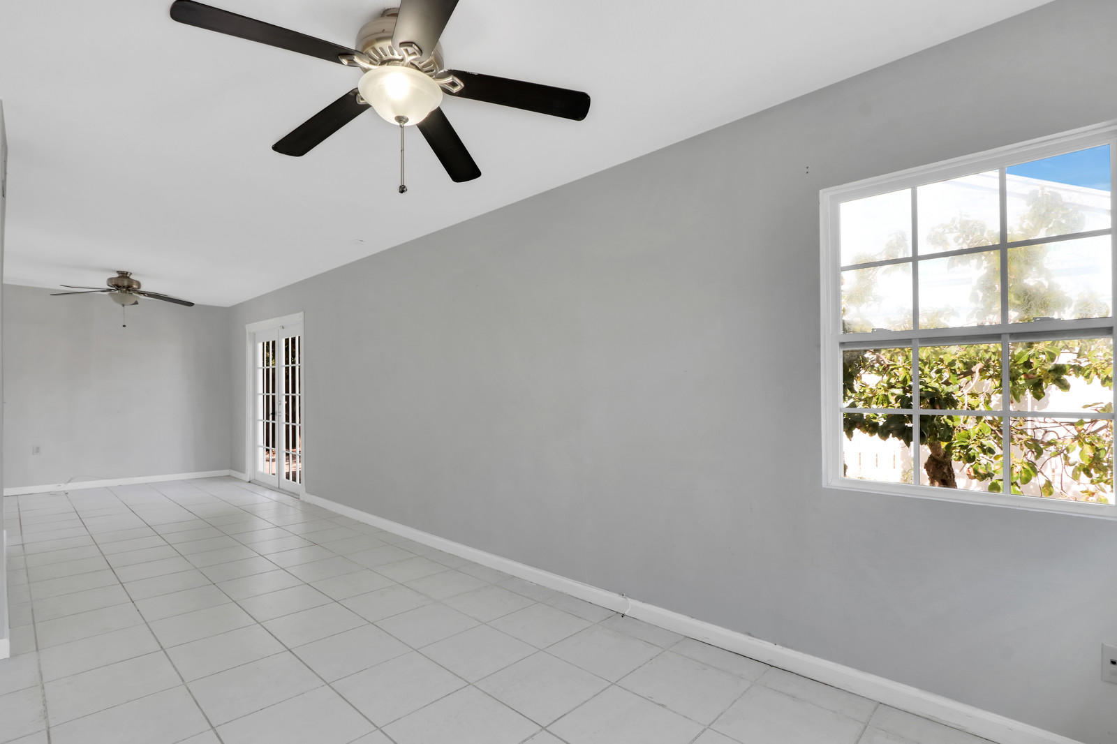 19752 North Riverside Drive Jupiter, FL 33469 - Photo 5 of 33 16_Image_16_of_32_mls