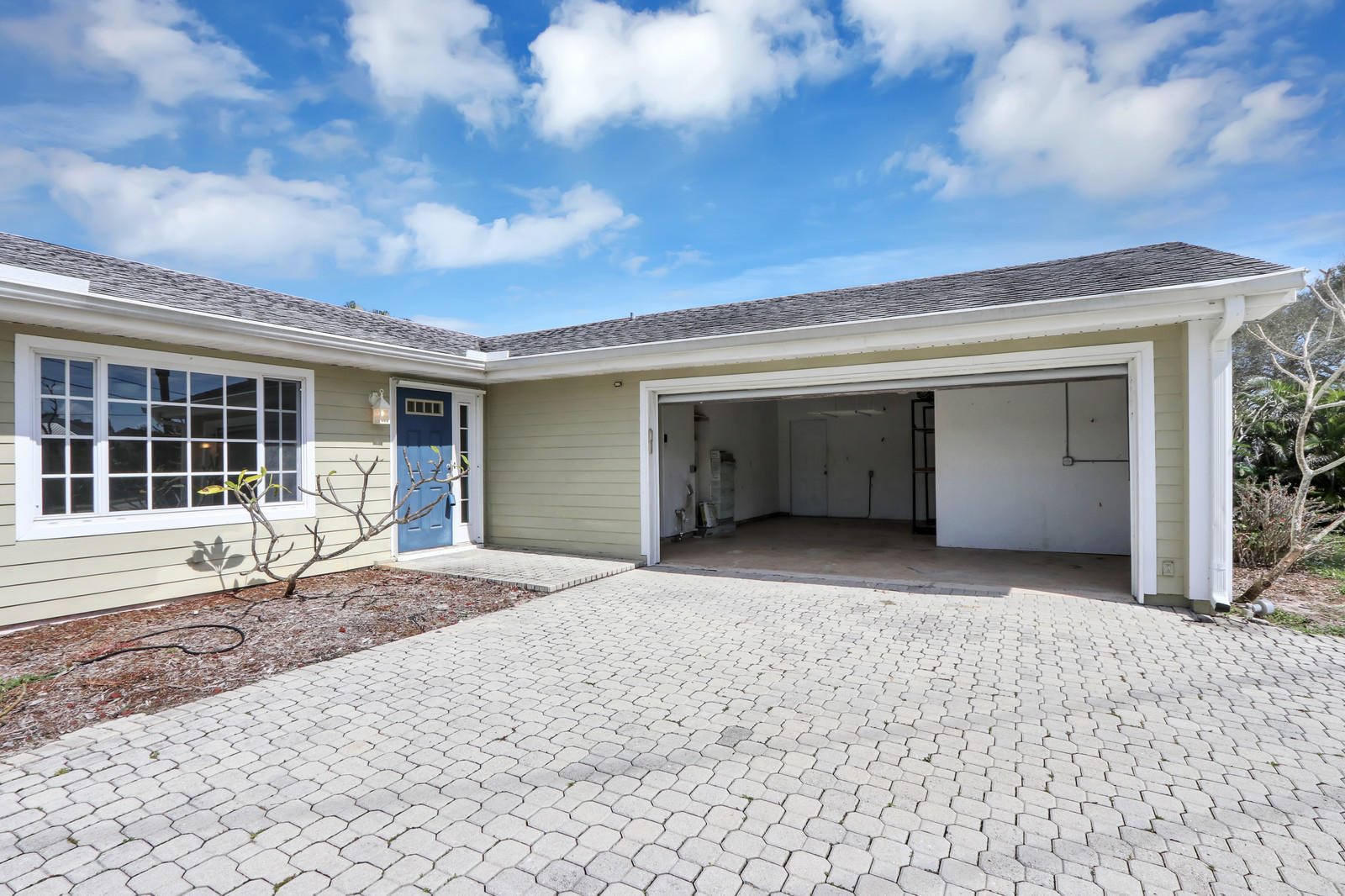 19752 North Riverside Drive Jupiter, FL 33469 - Photo 8 of 33 04_Image_4_of_32_mls