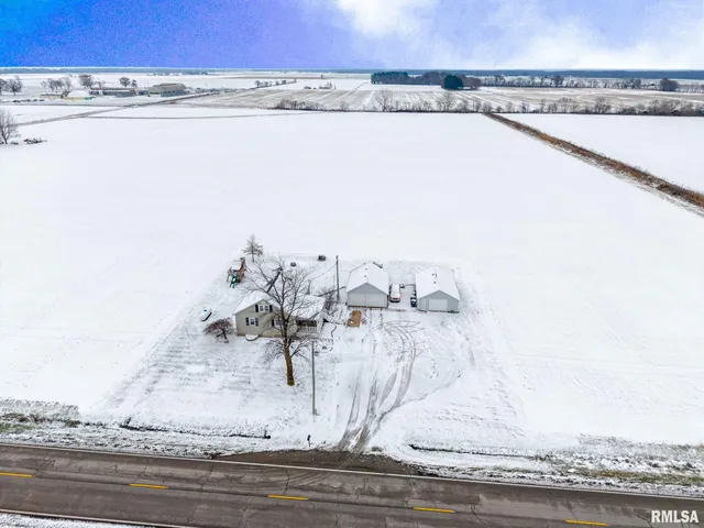 $215,000 | 7302 Hoffman Road, Centralia, IL 62801