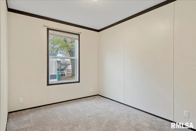 $90,000 | 3725 North Peoria Road, Unit 203, Springfield, IL 62702