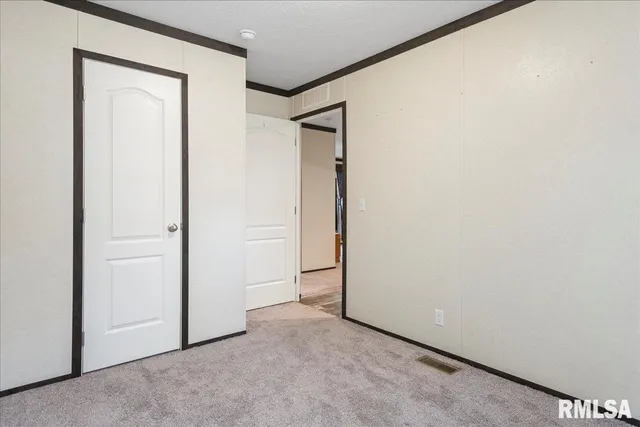 $90,000 | 3725 North Peoria Road, Unit 203, Springfield, IL 62702