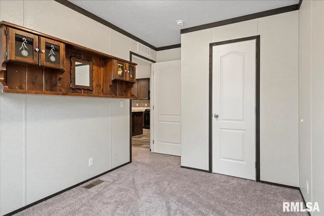 $90,000 | 3725 North Peoria Road, Unit 203, Springfield, IL 62702