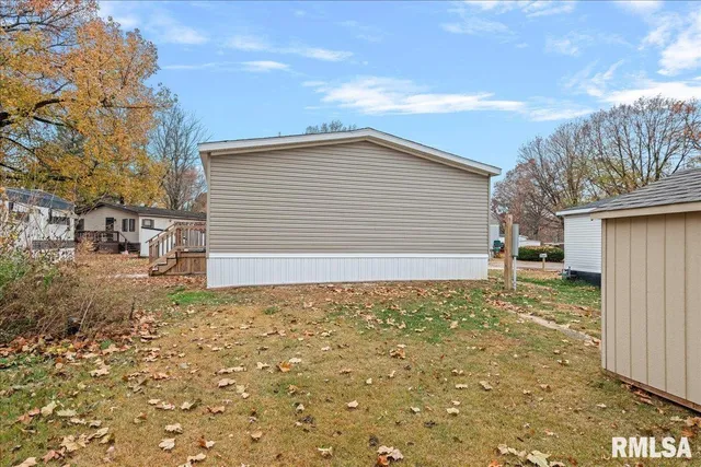 $90,000 | 3725 North Peoria Road, Unit 203, Springfield, IL 62702